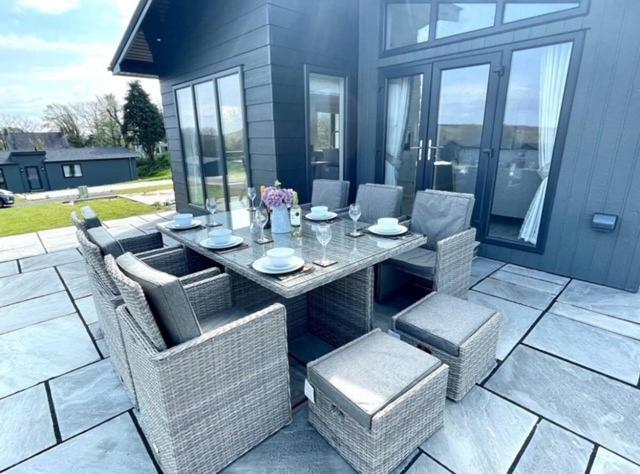 *Luxury Holiday Home With Hot Tub Close To Beach* Penally Exterior photo